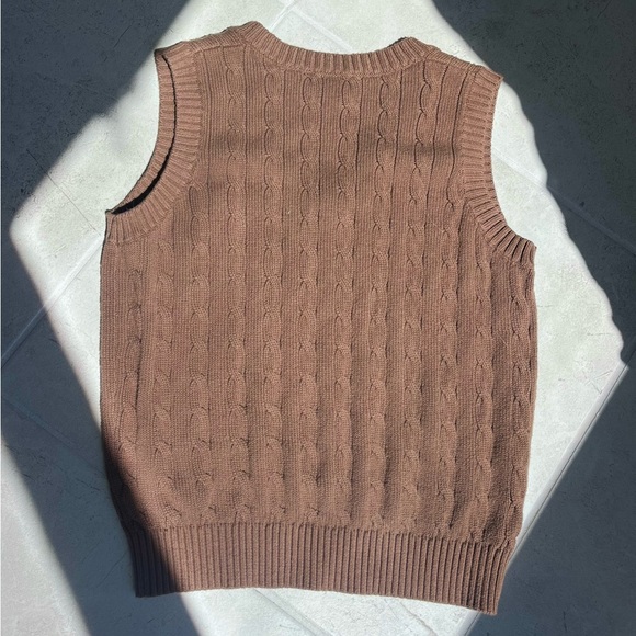 Brandy Melville Brown Sweater Vest - Picture 4 of 4